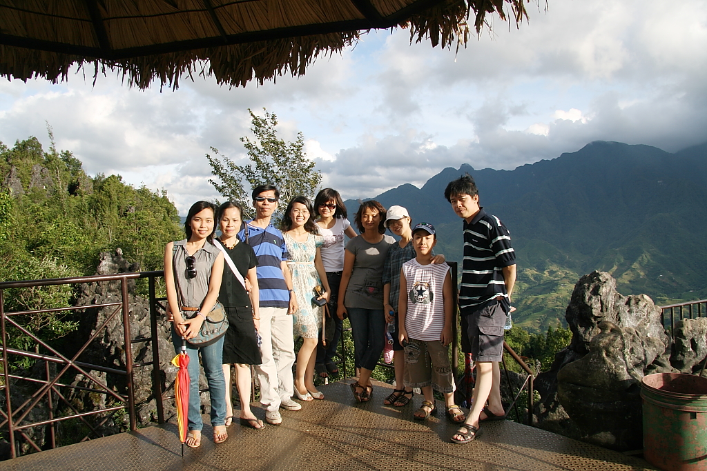 CÔNG TY QUỐC TẾ IQCT TỔ CHỨC TEAM BUILDING CHO CÁN BỘ NHÂN VIÊN TẠI SAPA - LÀO CAI