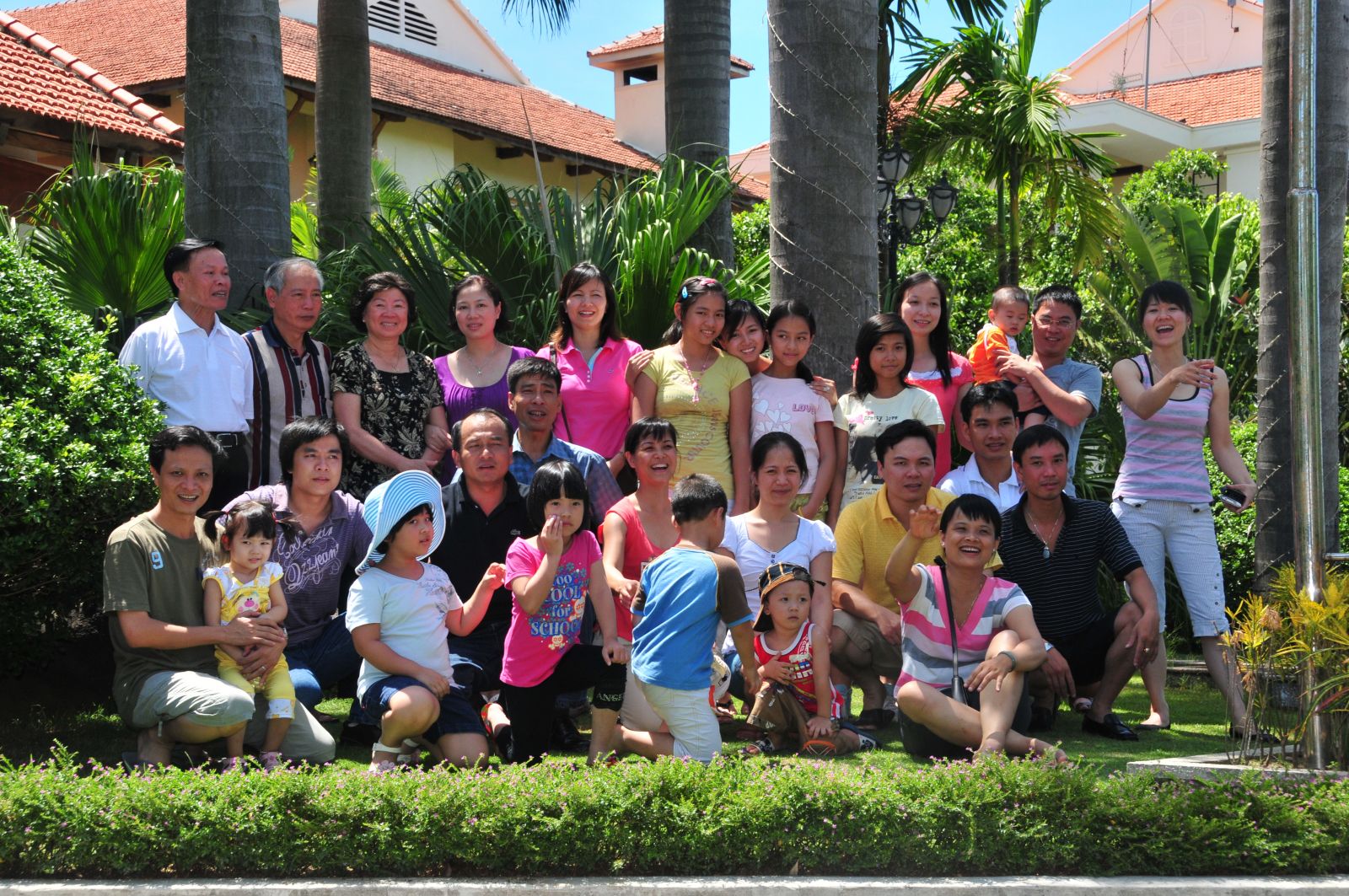 CÔNG TY QUỐC TẾ IQCT TỔ CHỨC TEAM BUILDING CHO CÁN BỘ NHÂN VIÊN TẠI QUẢNG BÌNH NĂM 2009